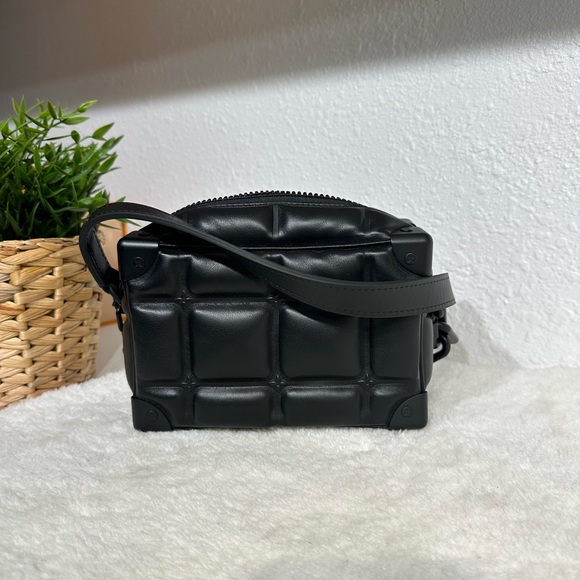 Louis Vuitton Black Leather Limited Edition Soft Trunk Shoulder Bag - Picture 2 of 11